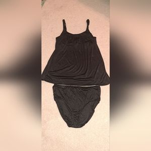Women's plus size black swim suit